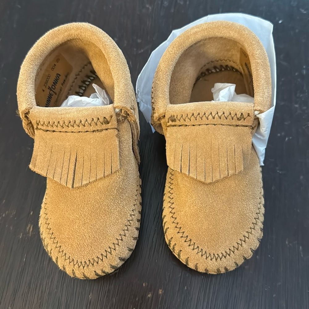 NEW Minnetonka Booties